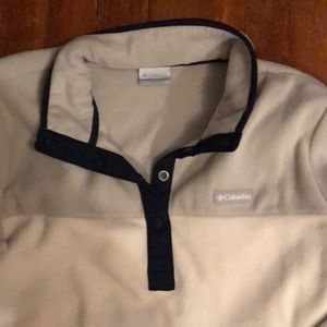 Columbia Tops - Half bottom up Columbia sweatshirt Columbia Tops - Half bottom up Columbia sweatshirt